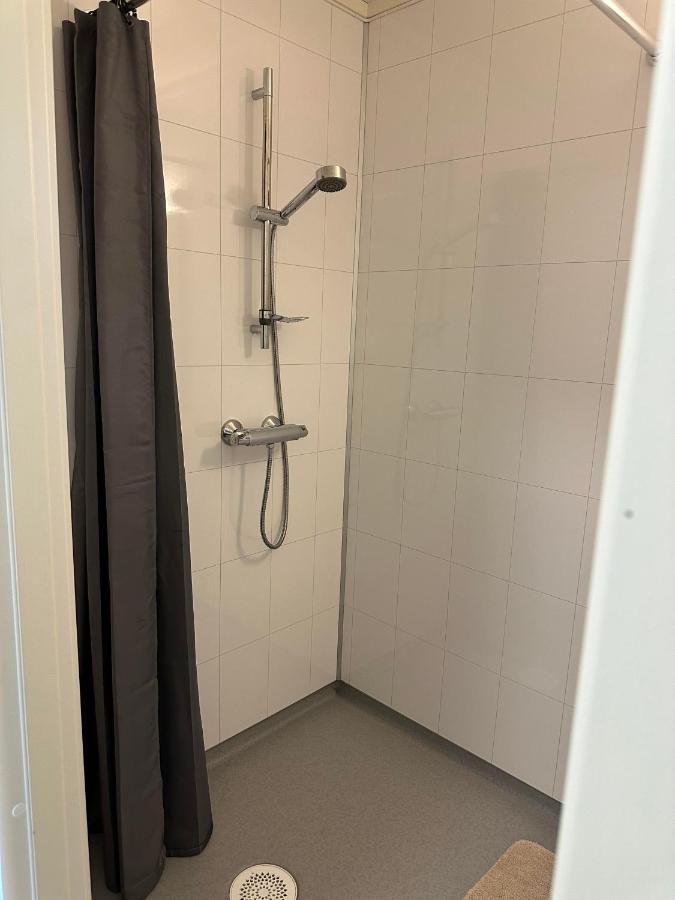 Vardo Accommodation - White House Bagian luar foto