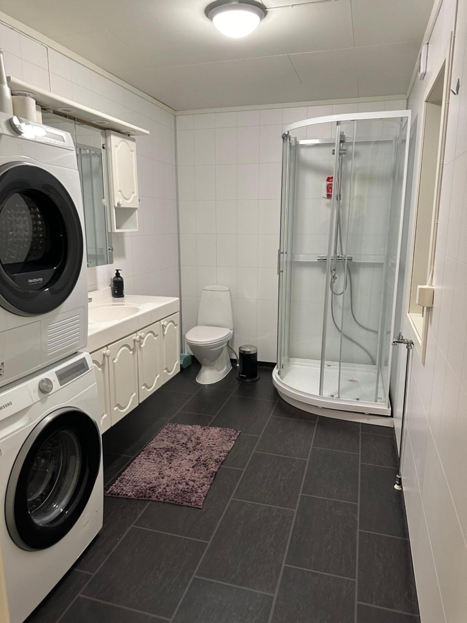 Vardo Accommodation - White House Bagian luar foto